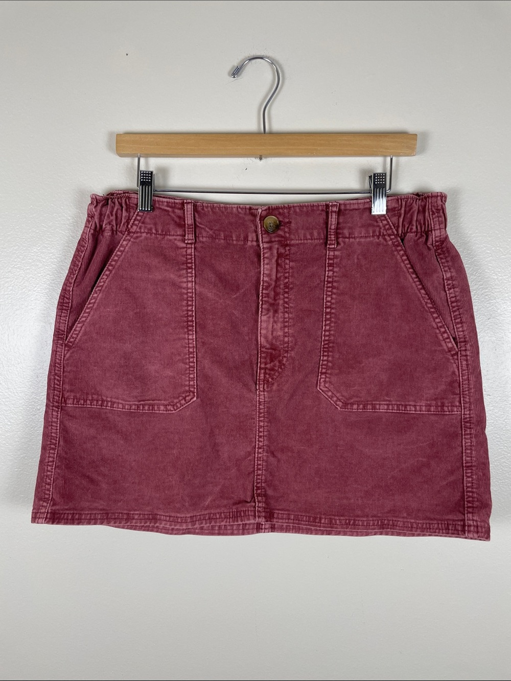 American Eagle Outfitters Rose Mauve Mini Corduroy Skirt. SZ 12